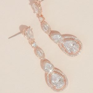 Halo Teardrop-Cut Cubic Zirconia